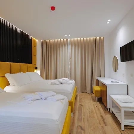 Renato Hotel