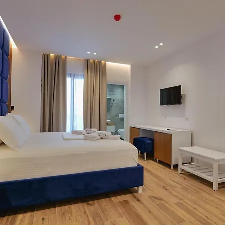Renato Hotel