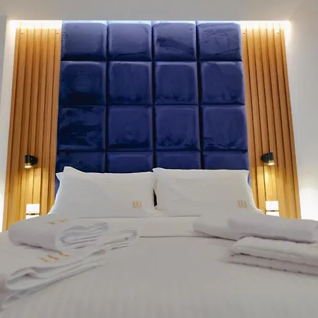 Renato 3* 卡萨米尔