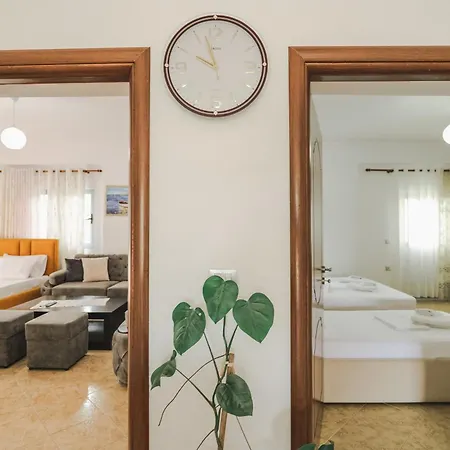 Renato Hotel Ksamil