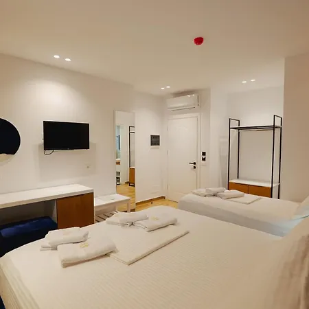 Renato Hotel Ksamil