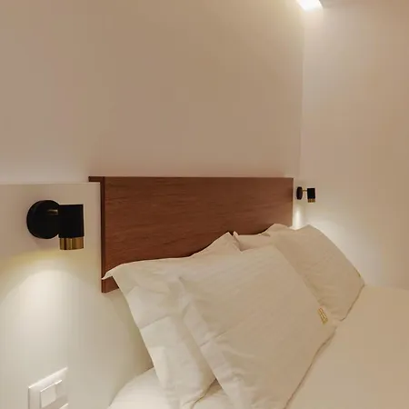 Renato Hotel