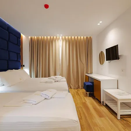 Hotel Renato 3*