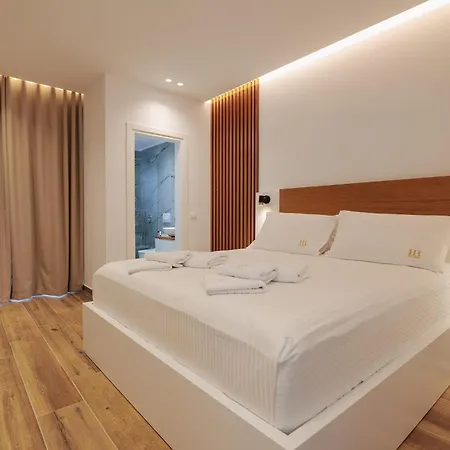 Renato Hotel