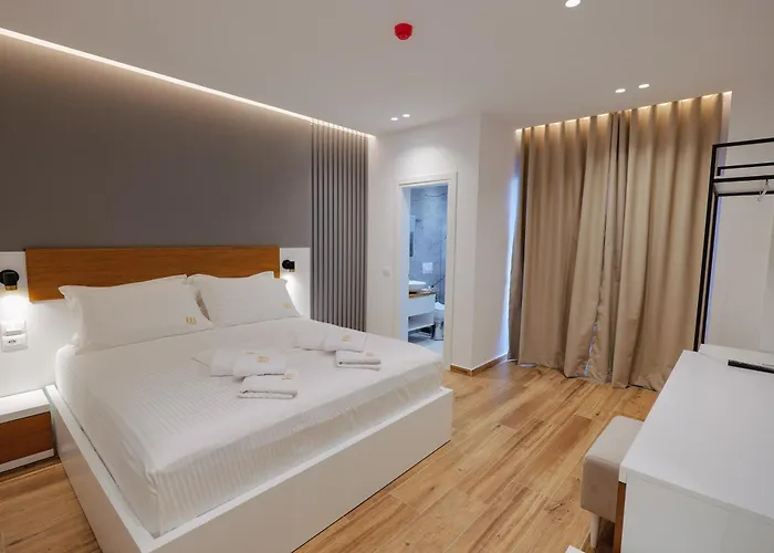 Hotel Renato 3*